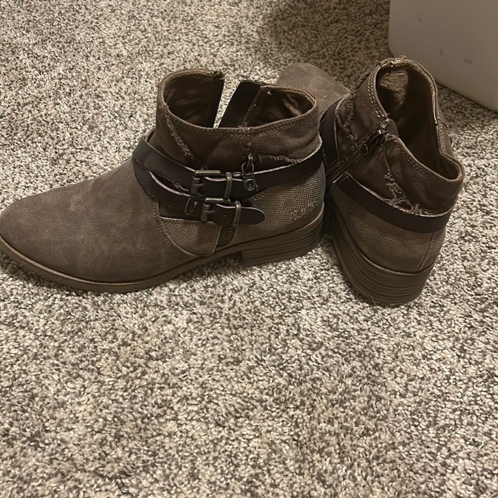 Blowfish Booties
